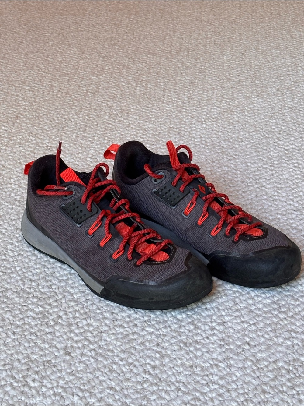 Black Diamond Men's Black Sneakers with Red Laces